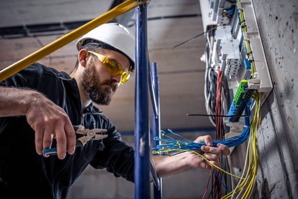 Best Emergency Electrical Repair  in Redwood Falls, MN